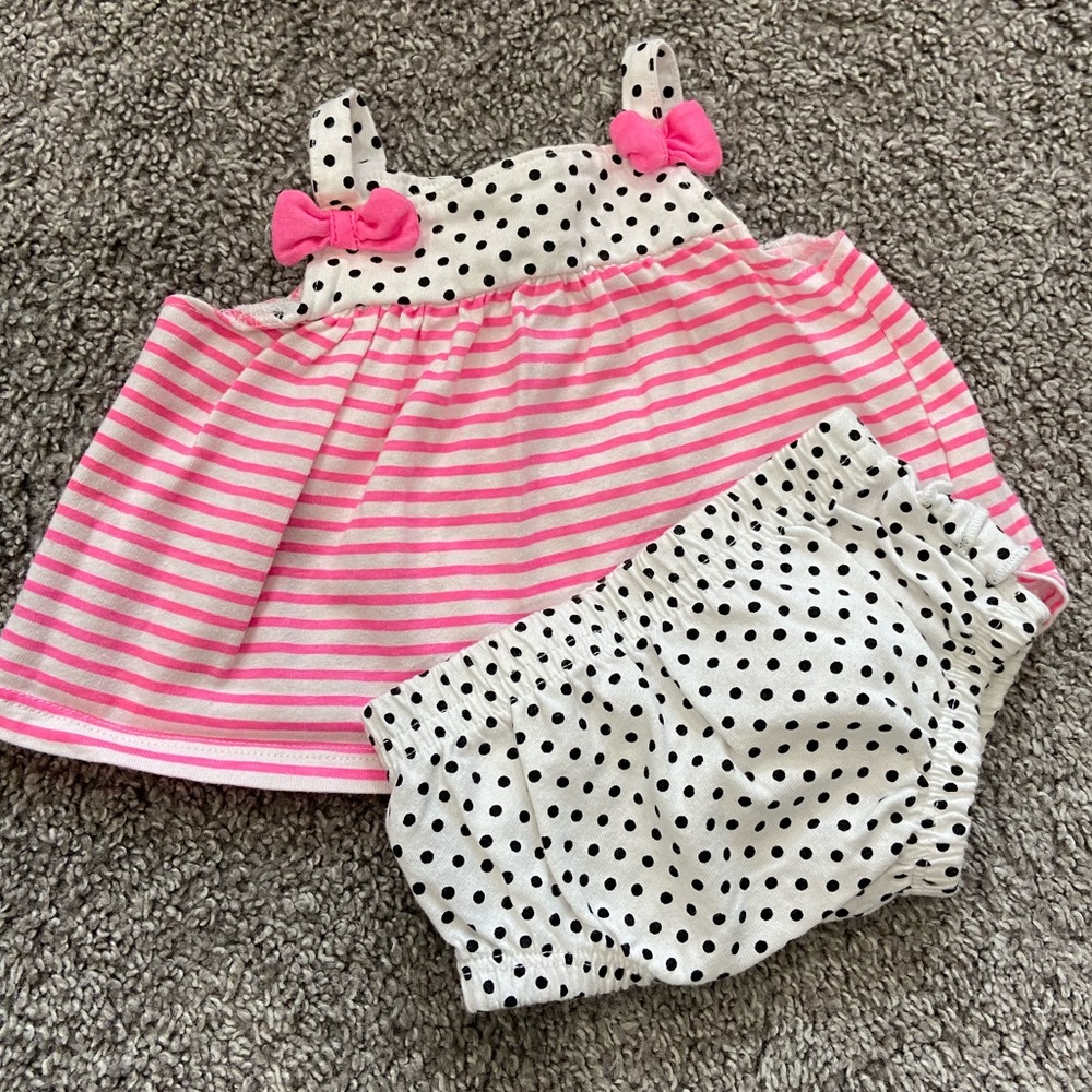 Mixed print outfit